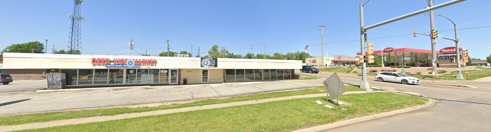 More Photos Of 5900-5904 SE 14th St, Des Moines Storefront For Sale