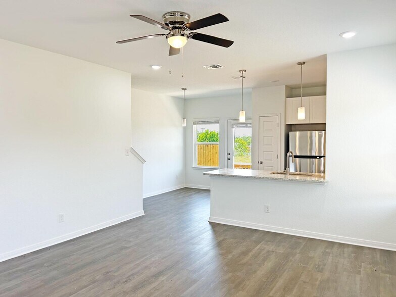 More Photos Of 6002 Shashi Place, San Antonio Apartments For Sale