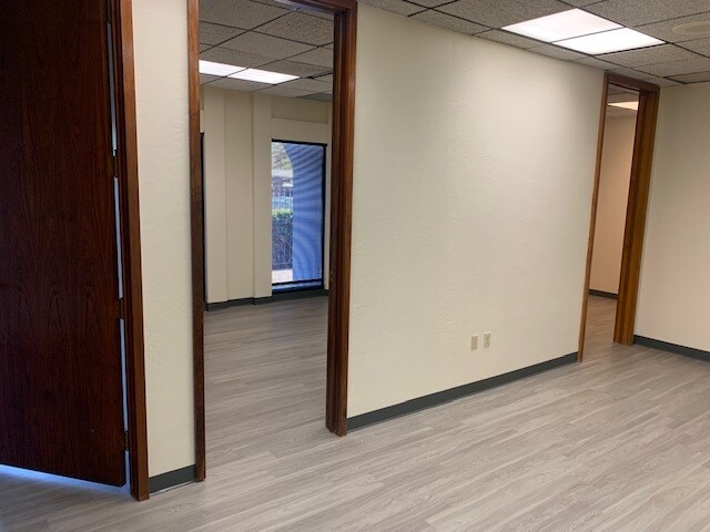 More Photos Of 255 E Osborn Rd, Phoenix Office For Lease