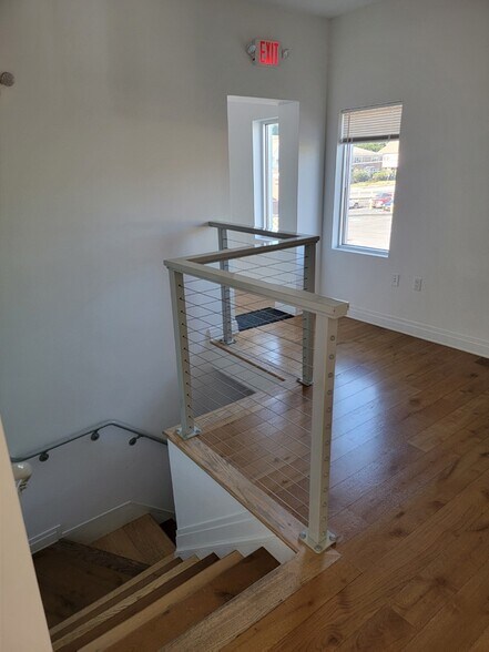 More Photos Of 18-24 Johnson Ave, Hackensack Medical For Lease