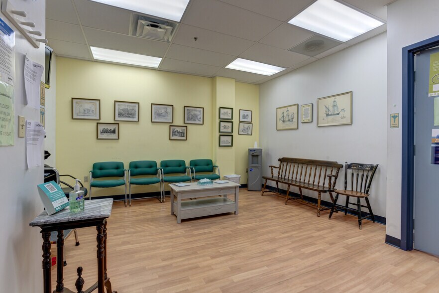 More Photos Of 8850 Columbia 100 Pky, Columbia Medical For Sale