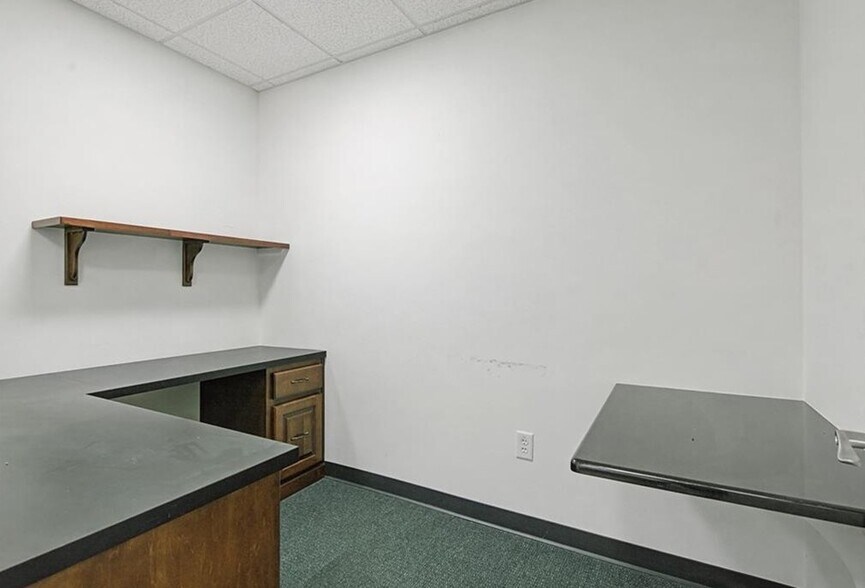 More Photos Of 127 Hay St, Fayetteville Storefront For Sale