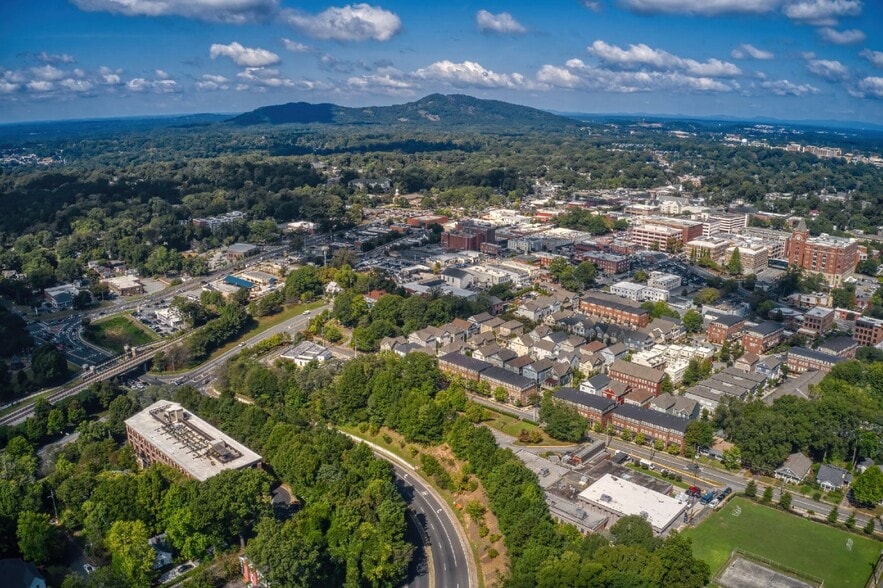 Primary Photo Of 3095-3155 Johnson Ferry Rd, Marietta General Retail For Lease