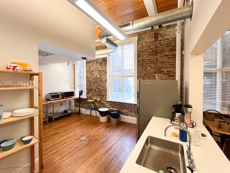 More Photos Of 135 E Martin St, Raleigh Office For Lease