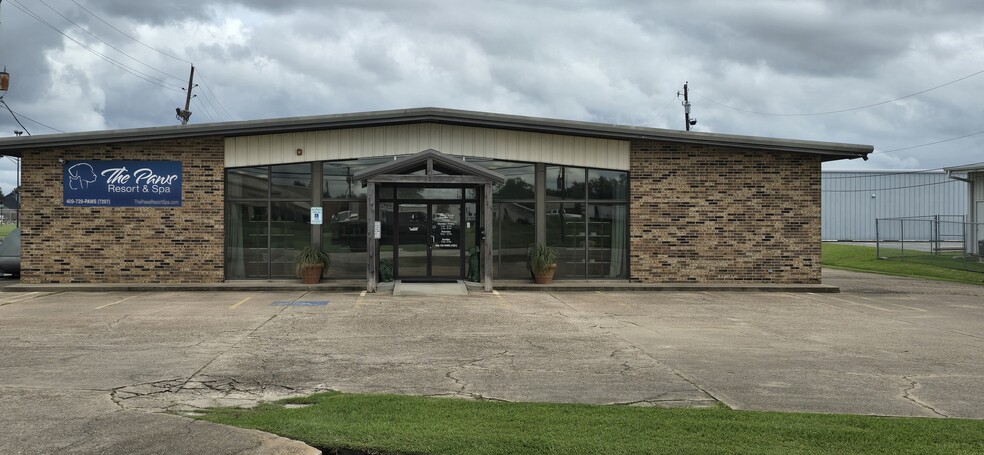 Primary Photo Of 320 Twin City Hwy, Port Neches Specialty For Sale