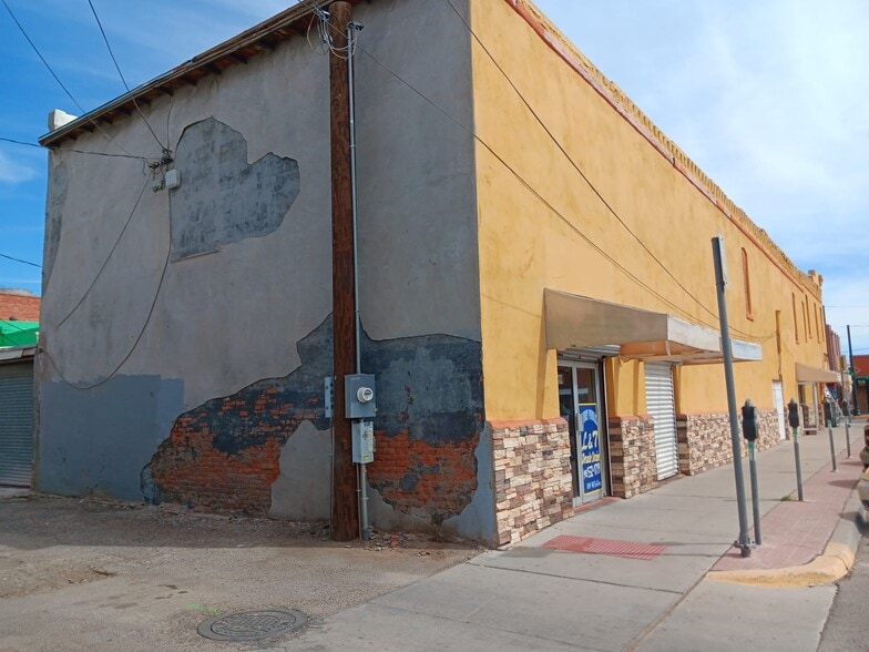 More Photos Of 523-525 S El Paso St, El Paso Storefront For Sale