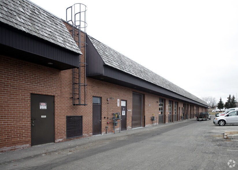 More Photos Of 1000 Rowntree Dairy Rd, Vaughan General Retail For Lease