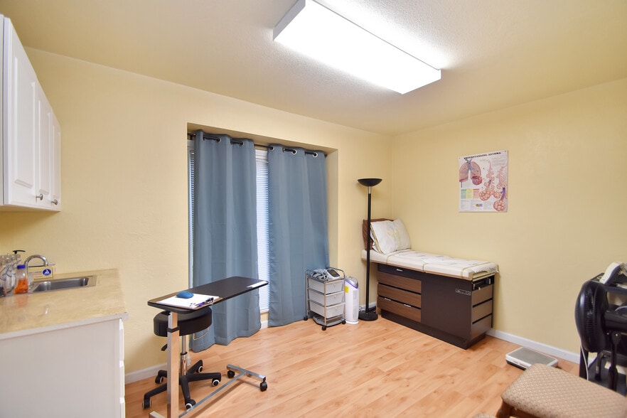 More Photos Of 6869 Indiana Ave, Riverside Freestanding For Sale