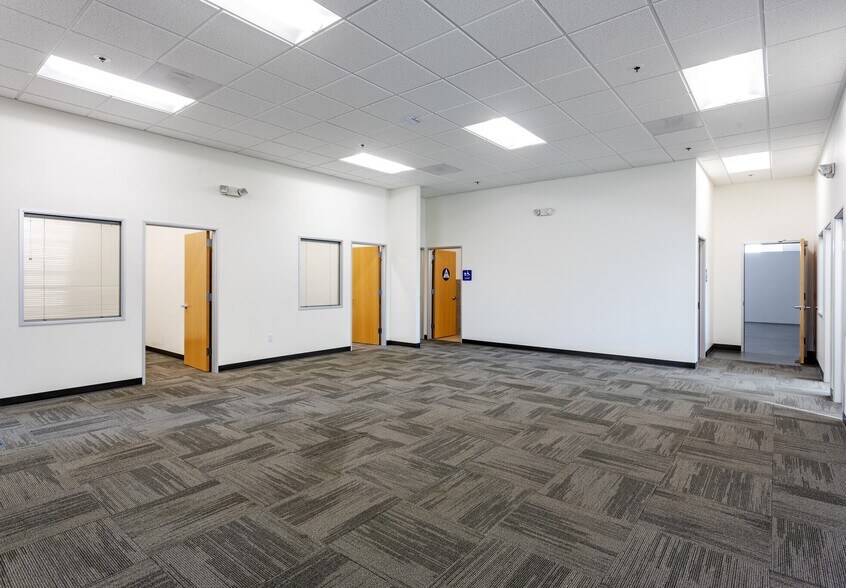 More Photos Of 1401 W Fairway Dr, Santa Maria Warehouse For Sale