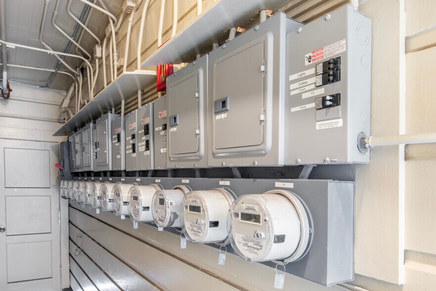 More Photos Of 1418 Leavenworth St, San Francisco Apartments For Sale