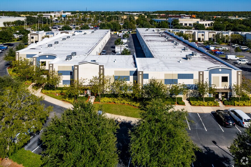 More Photos Of 8600 Commodity Cir, Orlando Showroom For Sale
