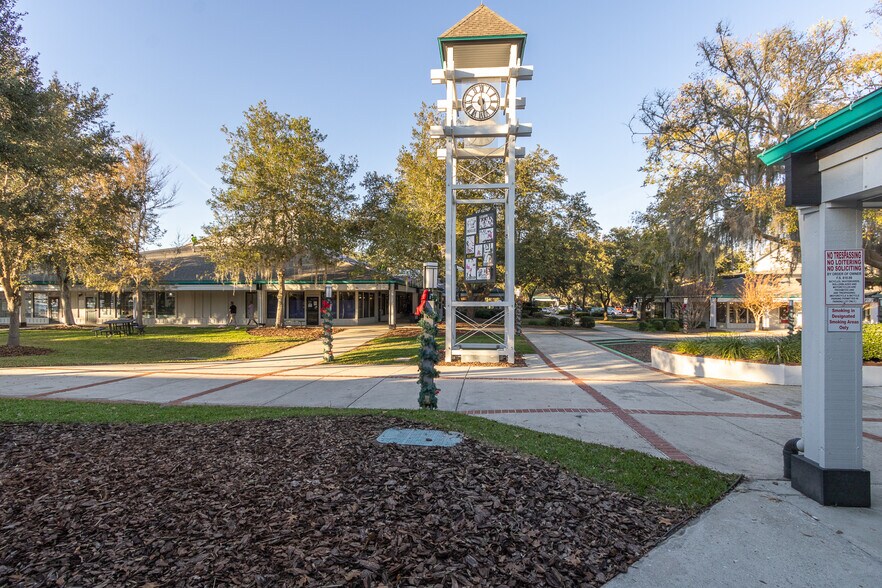 More Photos Of 2441 NW 43rd St, Gainesville Storefront For Sale