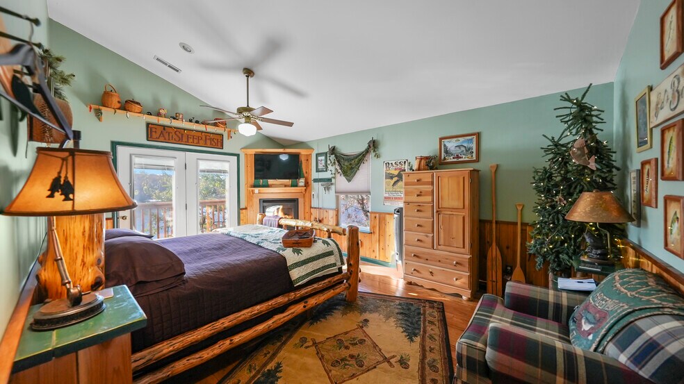 More Photos Of 1117 Dogwood Rd, Lake Ozark Multifamily For Sale