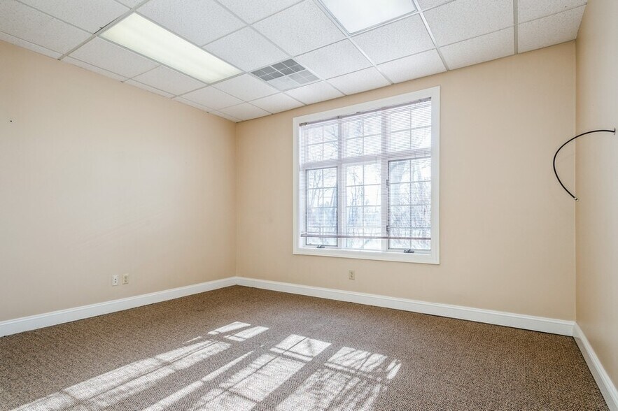 More Photos Of 372 Route 22 West, White House Station Office For Lease