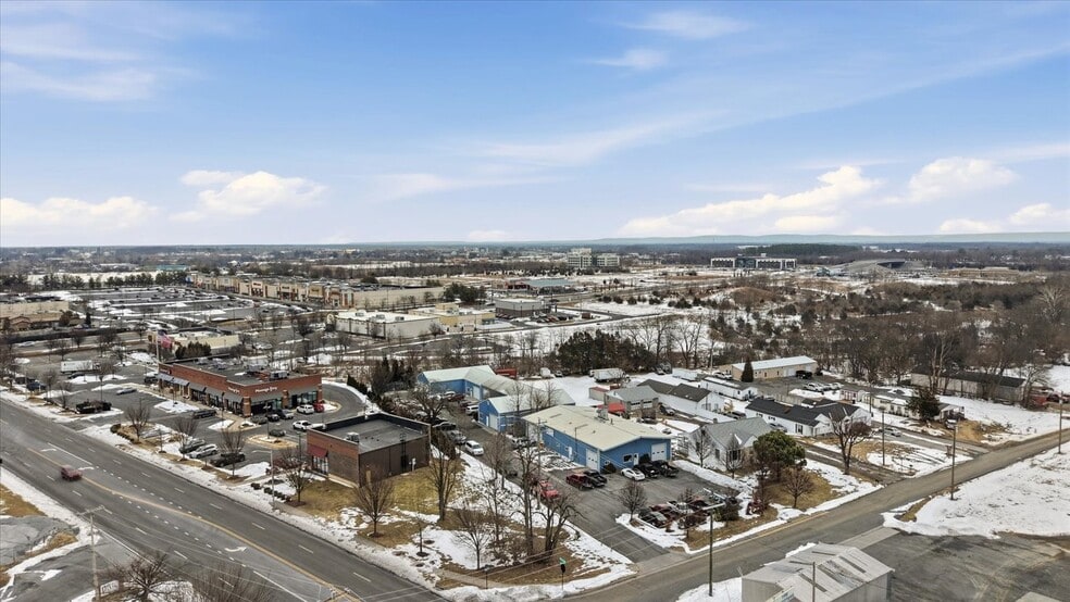 More Photos Of 116 Bruce Dr, Winchester Warehouse For Sale