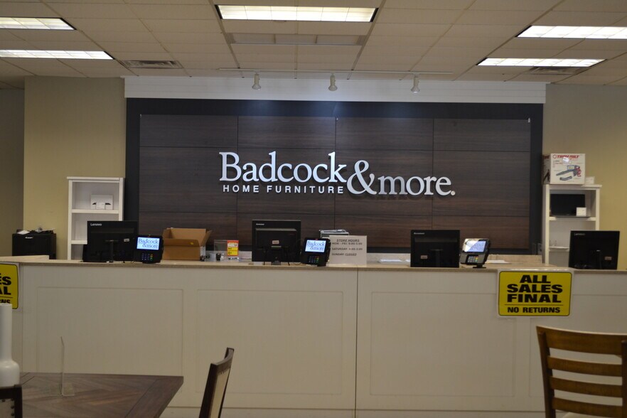 More Photos Of 126 State Road 60 W, Lake Wales Freestanding For Sale