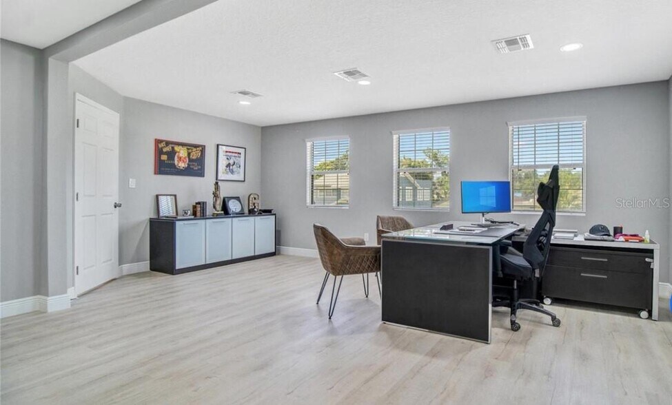 More Photos Of 733 W Colonial Dr, Orlando Office Residential For Sale