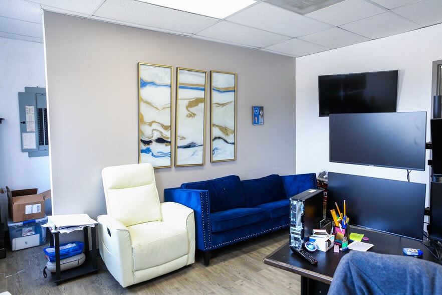 More Photos Of 626 Minnesota Ave, Kansas City Office For Lease
