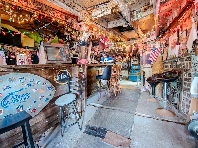 More Photos Of 1761 Beckett Way & US Highway 19, Tarpon Springs Bar For Sale