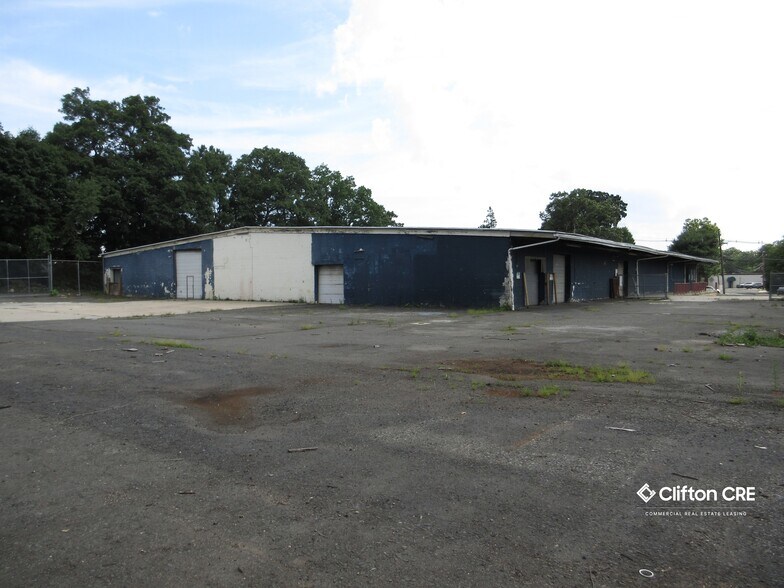 More Photos Of 185 Van Winkle Ave, Hawthorne Industrial For Sale