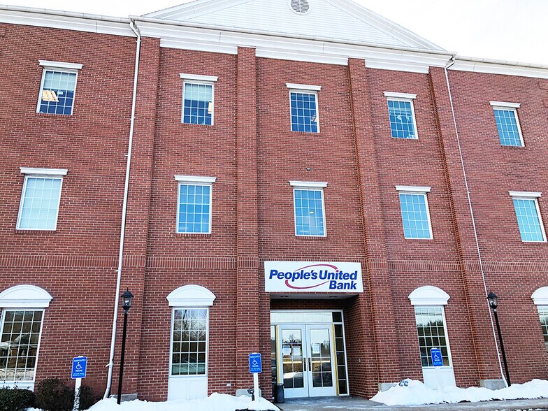 More Photos Of 1645 Ellington Rd, South Windsor Medical For Lease