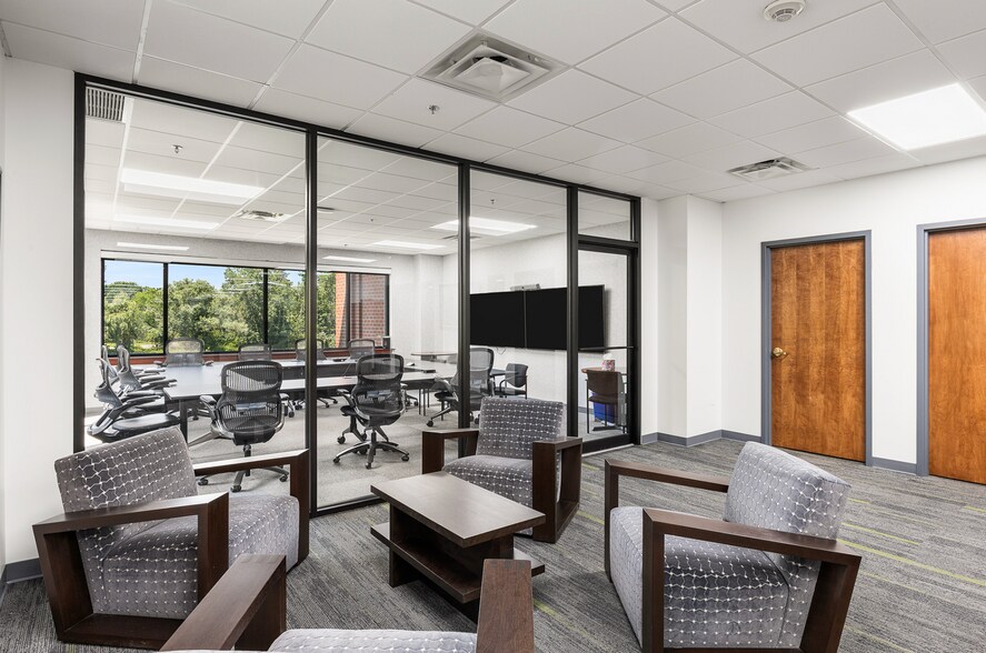 More Photos Of 175 Sullys Trl, Pittsford Unknown For Lease