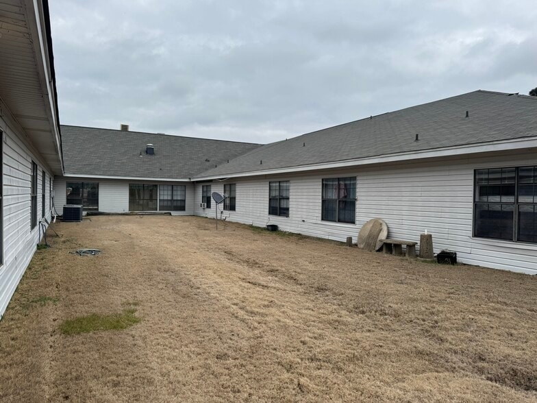 More Photos Of 7001 S Hazel St, Pine Bluff Assisted Living For Sale