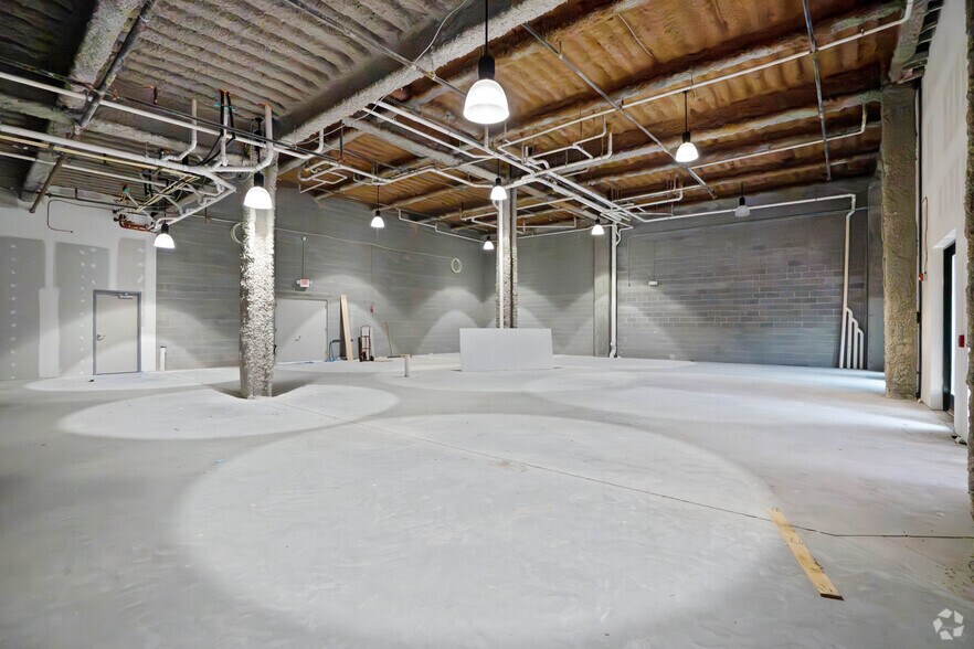 More Photos Of 7730 Harkins Rd, Lanham Apartments For Lease