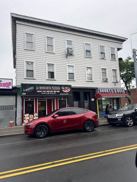 Primary Photo Of 1086 E Main St, Bridgeport Multifamily For Sale