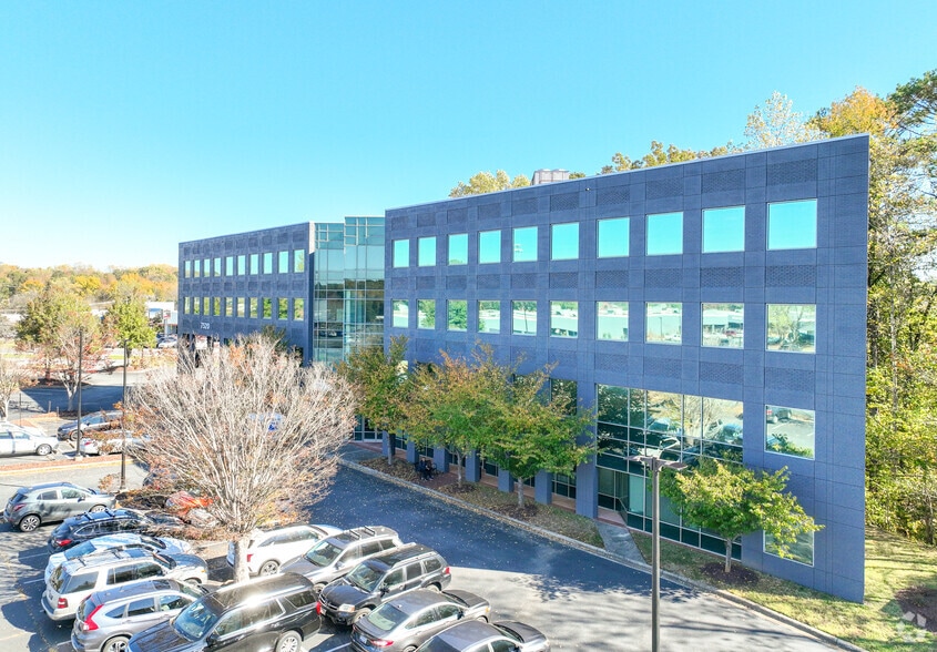 More Photos Of 7500 E Independence Blvd, Charlotte Unknown For Lease