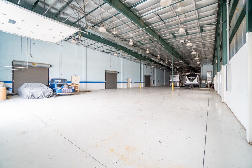 More Photos Of N9246 State Road 80, Necedah Warehouse For Lease