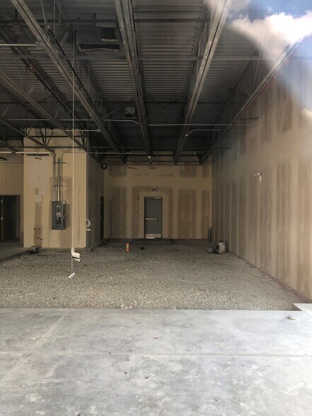 More Photos Of 7887-7889 S Archer Ave, Justice Storefront For Lease