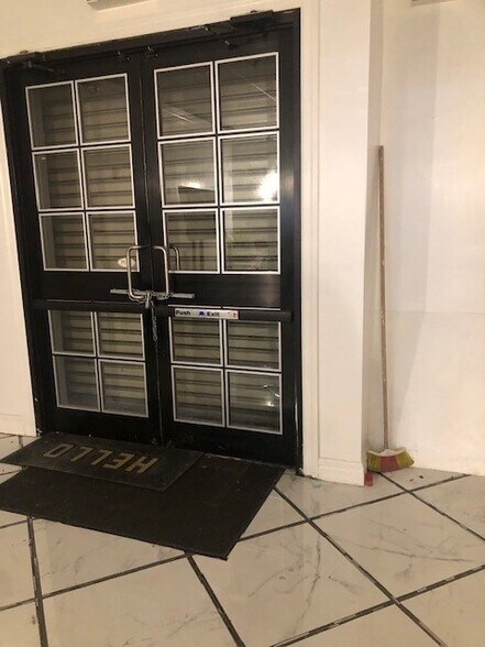 More Photos Of 1363-1372 Utica Ave, Brooklyn Storefront Retail Office For Lease