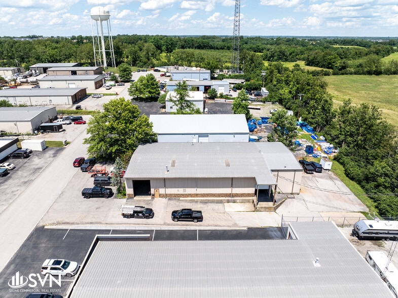 More Photos Of 128 Eisenhower Ct, Nicholasville Warehouse For Lease