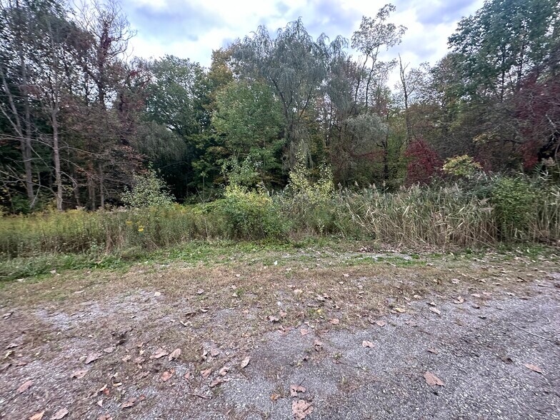 More Photos Of 17905 Ravenna rd, Chagrin Falls Warehouse For Sale