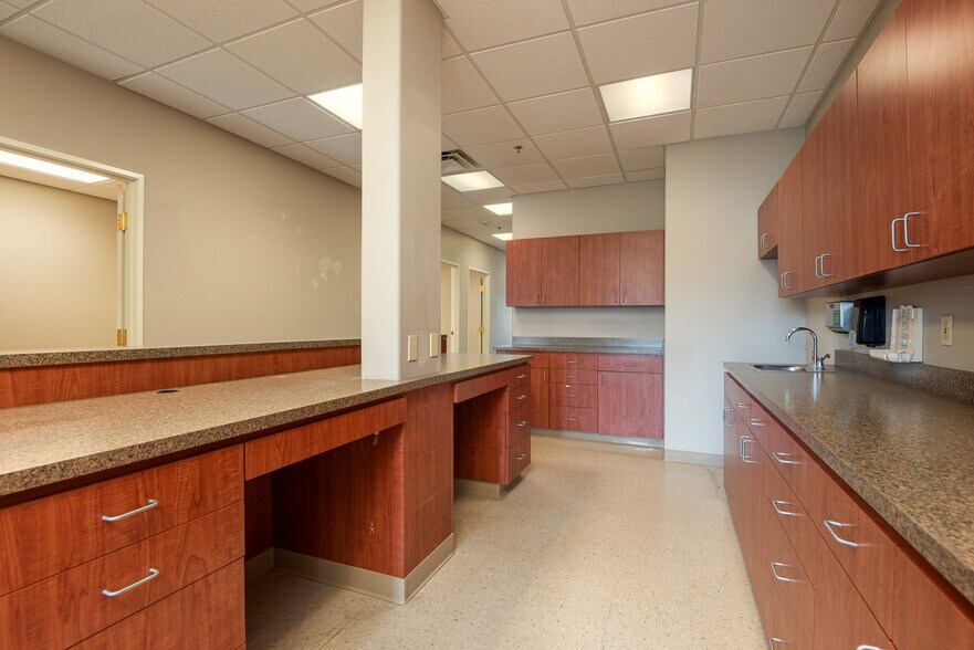 More Photos Of 5 Pine Cone Rd, Dayton Office For Sale