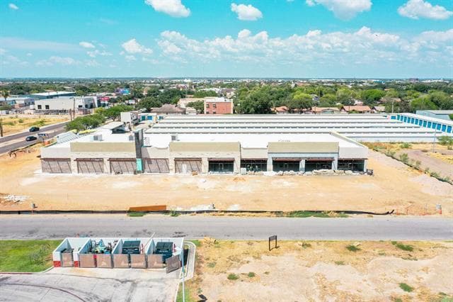 More Photos Of 1016 Calton Rd, Laredo Storefront For Lease