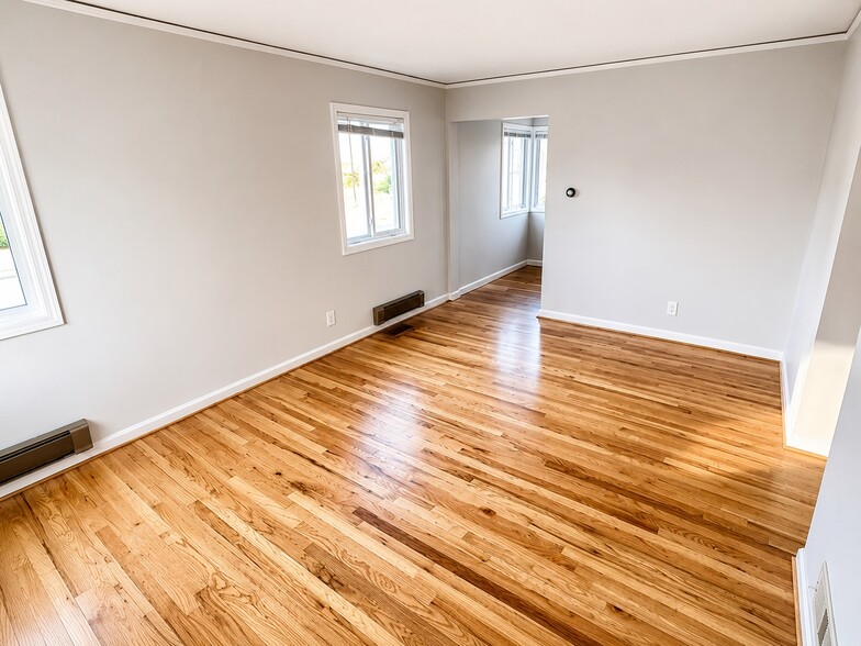 More Photos Of 7222 E Burnside St, Portland Apartments For Sale