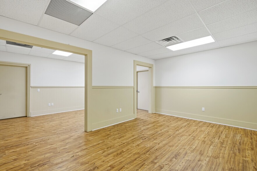 More Photos Of 242 Route 117 Bypass Road, Bedford Hills Freestanding For Lease