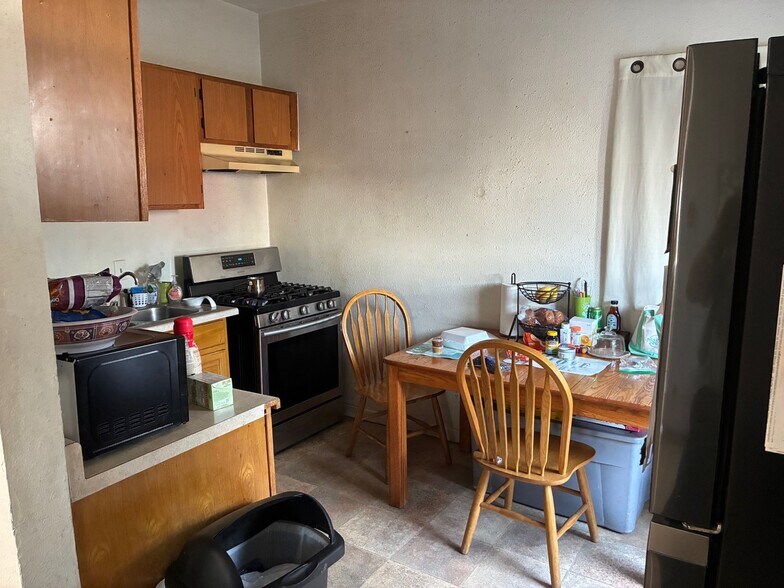 More Photos Of 3006-3012 W Pico Blvd, Los Angeles Storefront Retail Office For Sale