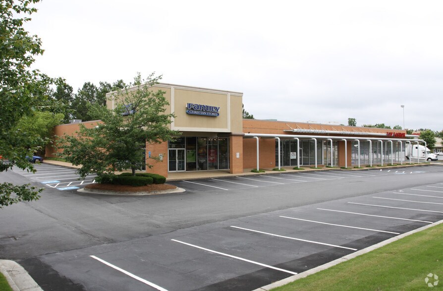 More Photos Of 5370 Stone Mountain Hwy, Stone Mountain Unknown For Lease