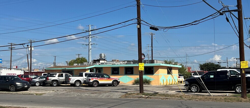 More Photos Of 93 Shasta Ave, San Antonio Restaurant For Sale