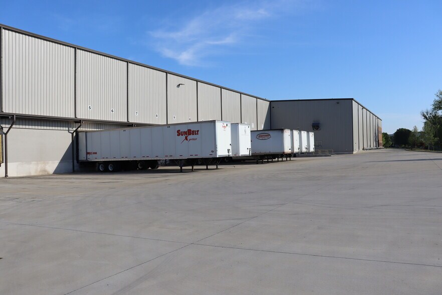 More Photos Of 7235 Bonnyshire Dr, Chattanooga Industrial For Sale