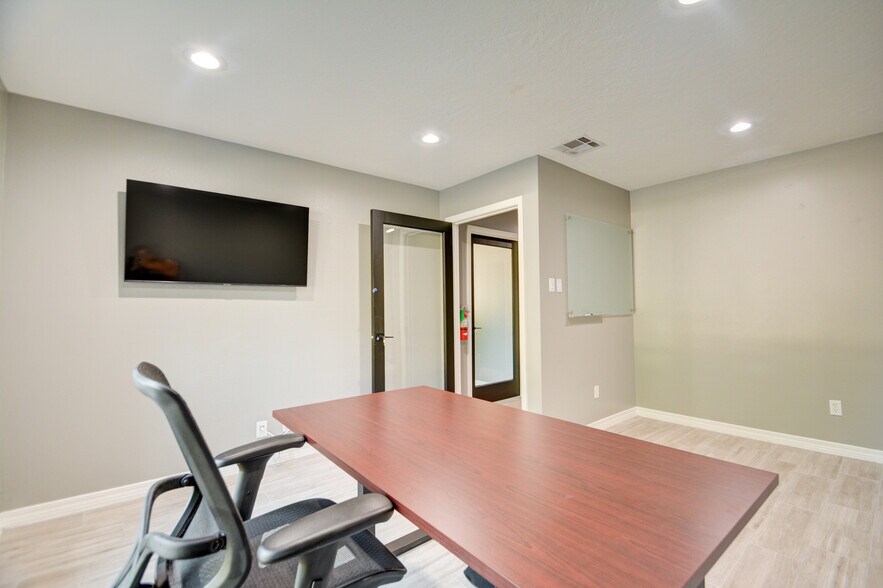 More Photos Of 26615 Oak Ridge Dr, The Woodlands Office For Lease