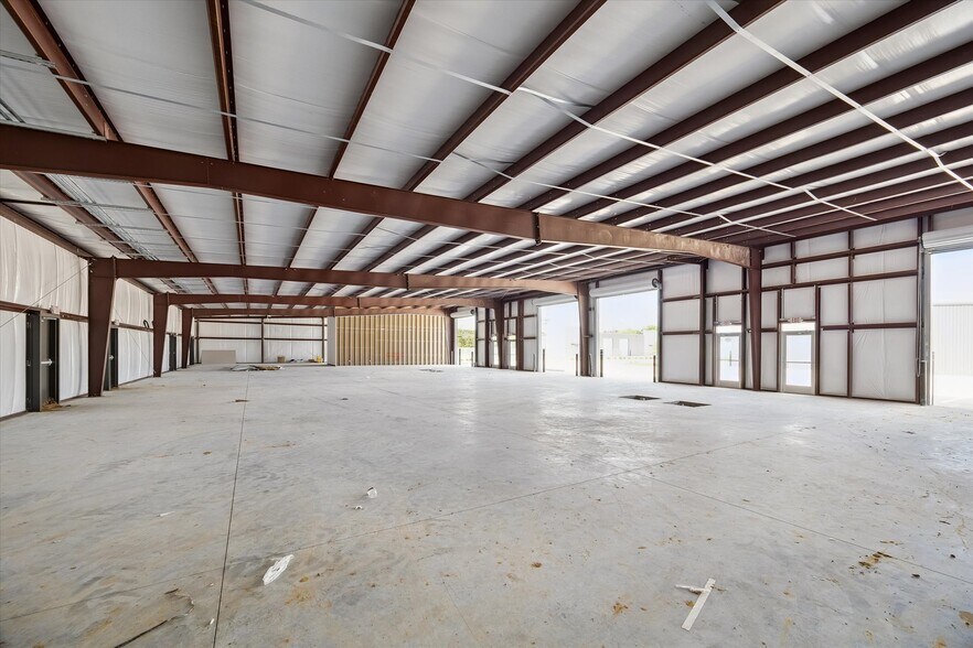 More Photos Of 19103 Hufsmith Kohrville Rd, Tomball Unknown For Lease