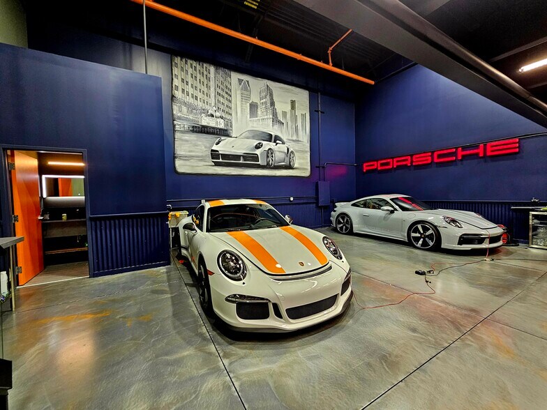 More Photos Of 104 E Speed Way, Pontiac Parking Garage For Sale