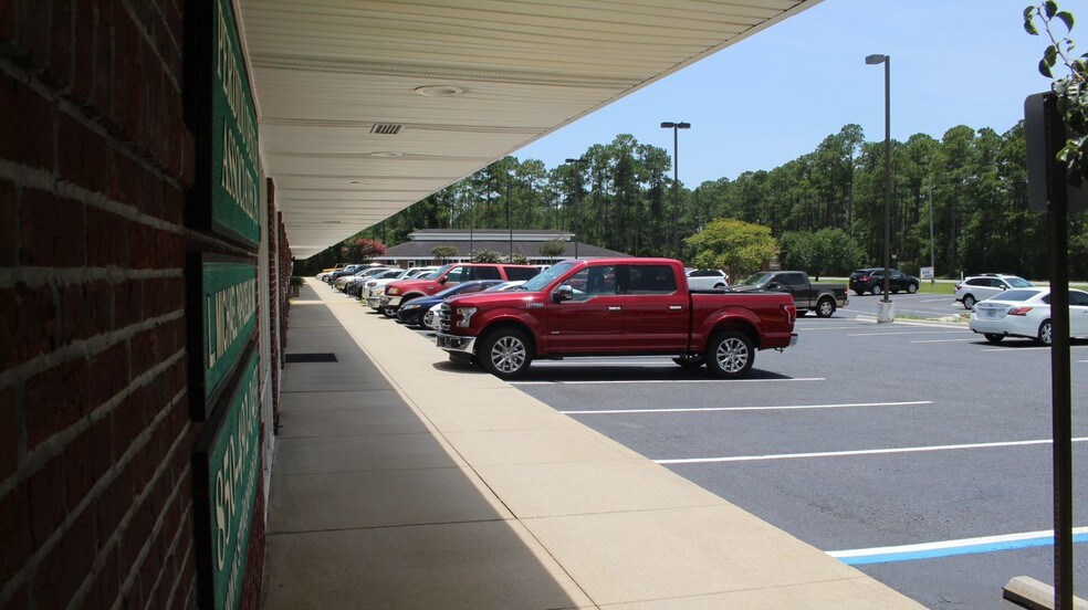 More Photos Of 12385 Sorrento Rd, Pensacola Coworking Space