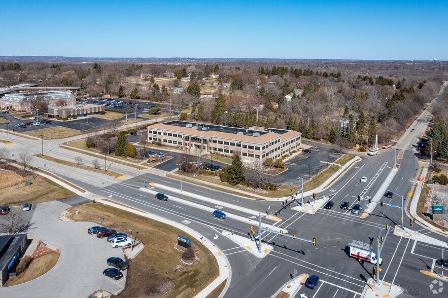 More Photos Of 17280 W North Ave, Brookfield Medical For Lease