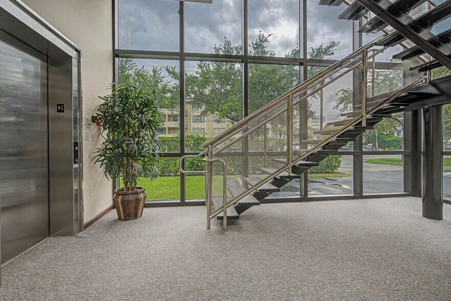 More Photos Of 9440 SW 77th Ave, Miami Office For Sale