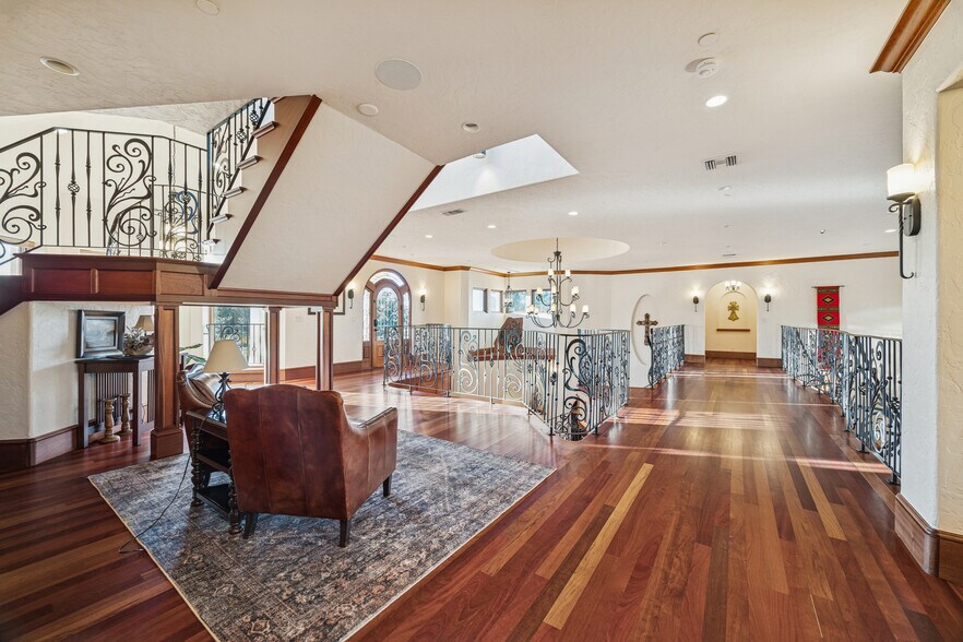 More Photos Of 21538 Mueschke Rd, Tomball Lodge Meeting Hall For Sale